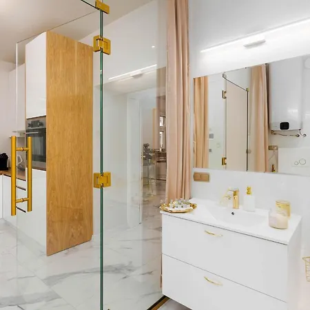 Gold Aleja Nmp 8 - Free Parking *