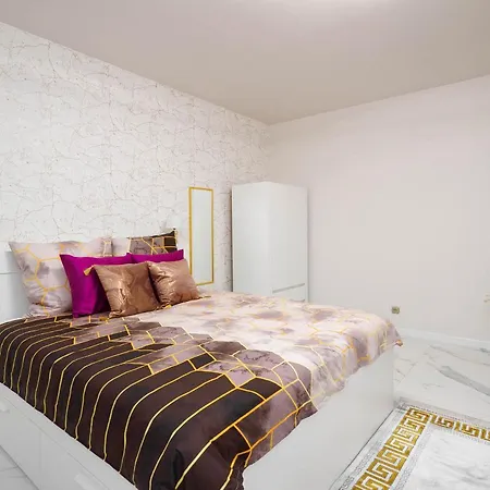 Gold Aleja Nmp 8 - Free Parking Apartment *