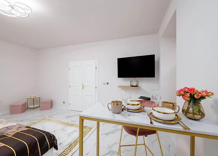 Gold Aleja Nmp 8 - Free Parking Apartment