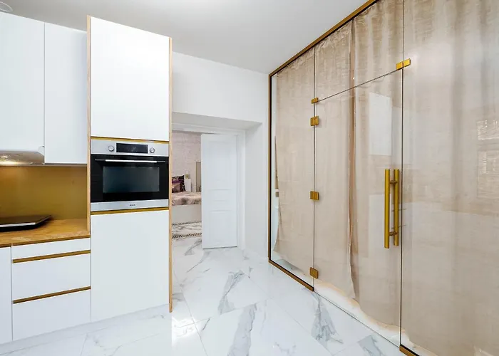 Gold Aleja Nmp 8 - Free Parking *